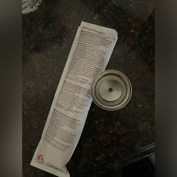 Nespresso Vertuo machine - Picture 6 of 6